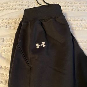 Black Woman’s sweatpants
